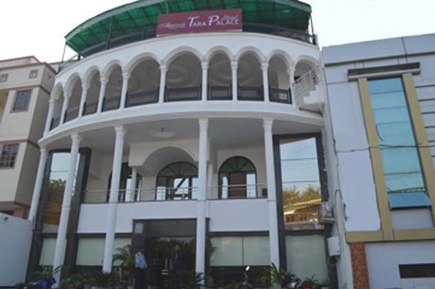 Hotel Tara Palace